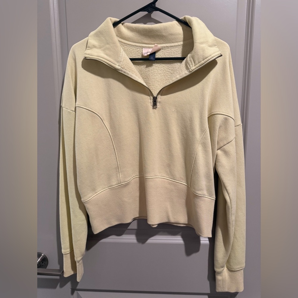 Universal Thread Light Pale Yellow Quarter-Zip Pullover